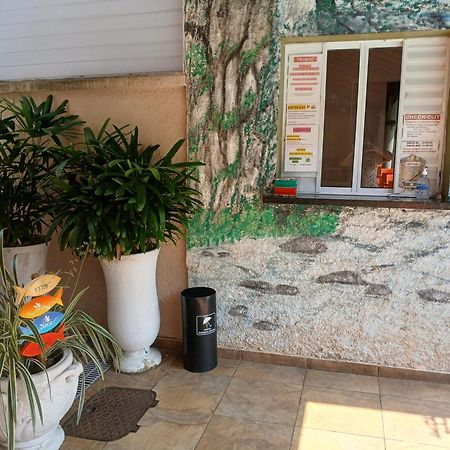 Pousada Parque Suites Estacionamento E Piscina Guarujá Exterior foto