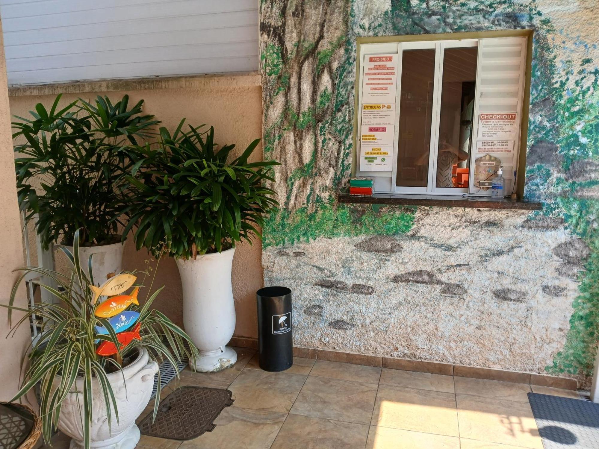 Pousada Parque Suites Estacionamento E Piscina Guarujá Exterior foto
